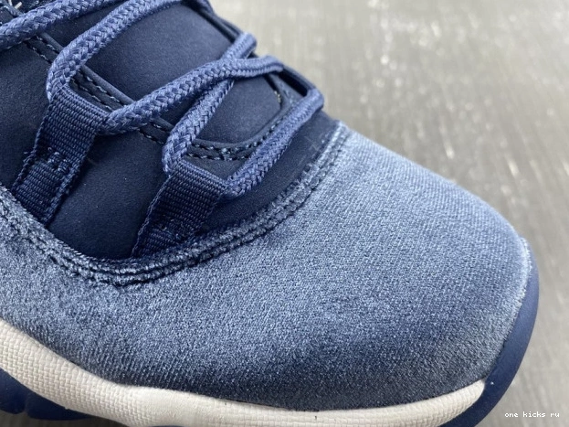 Rep AR0715-441 MIDNIGHT JORDAN WMNS AIR 11 NAVY VELVET 0523